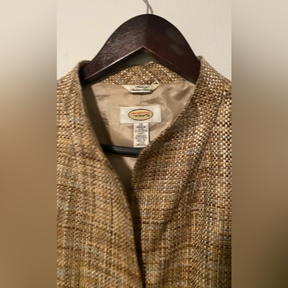 Talbots - Picture 5 of 8